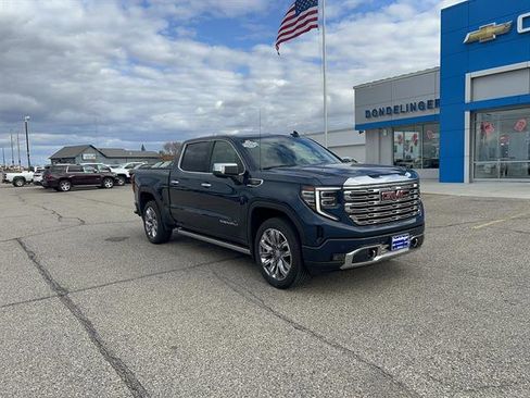 Used 2023 GMC Sierra 1500 Denali w/ Denali Reserve Package AWD/4WD image 8