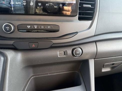 Certified 2022 Ford Transit 350 XLT image 23