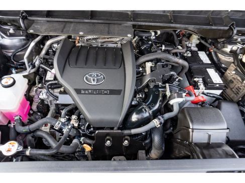 Used 2023 Toyota Highlander XSE image 30