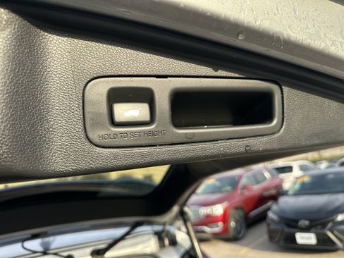 Used 2021 Honda CR-V EX-L image 11