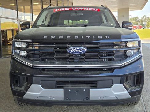 Used 2025 Ford Expedition Max Platinum image 7