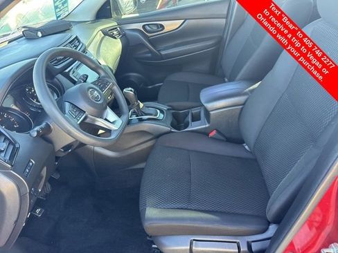 Used 2020 Nissan Rogue Sport S image 16