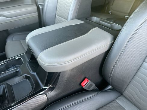 Used 2023 Chevrolet Silverado 1500 ZR2 image 21