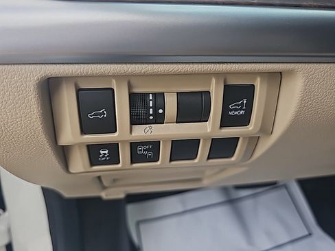 Used 2017 Subaru Outback 2.5i Limited w/ Popular Package #5 image 17