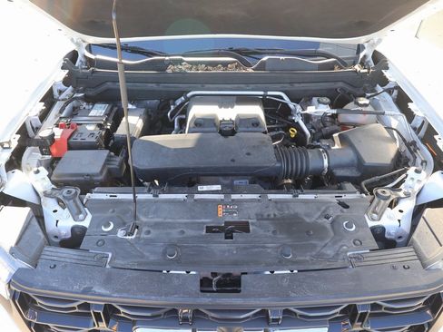 Used 2024 GMC Canyon Elevation w/ Convenience Package image 41