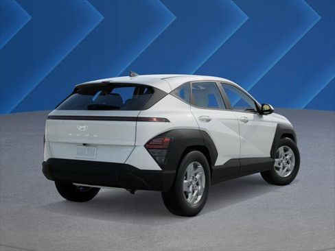 New 2026 Hyundai Kona SE image 4