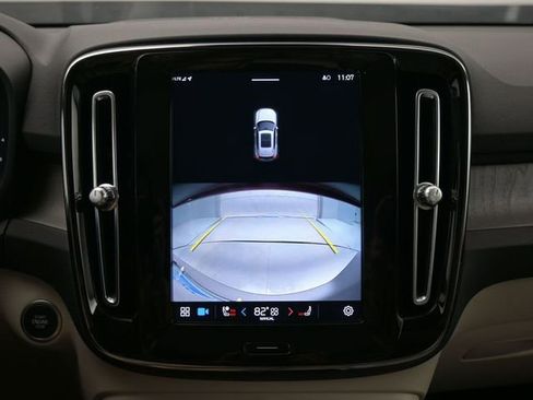 Used 2023 Volvo XC40 B5 Plus w/ Protection Package Premier image 20