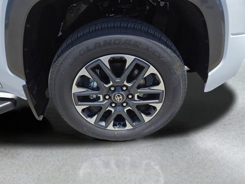 New 2026 Toyota Tundra Limited AWD/4WD image 29