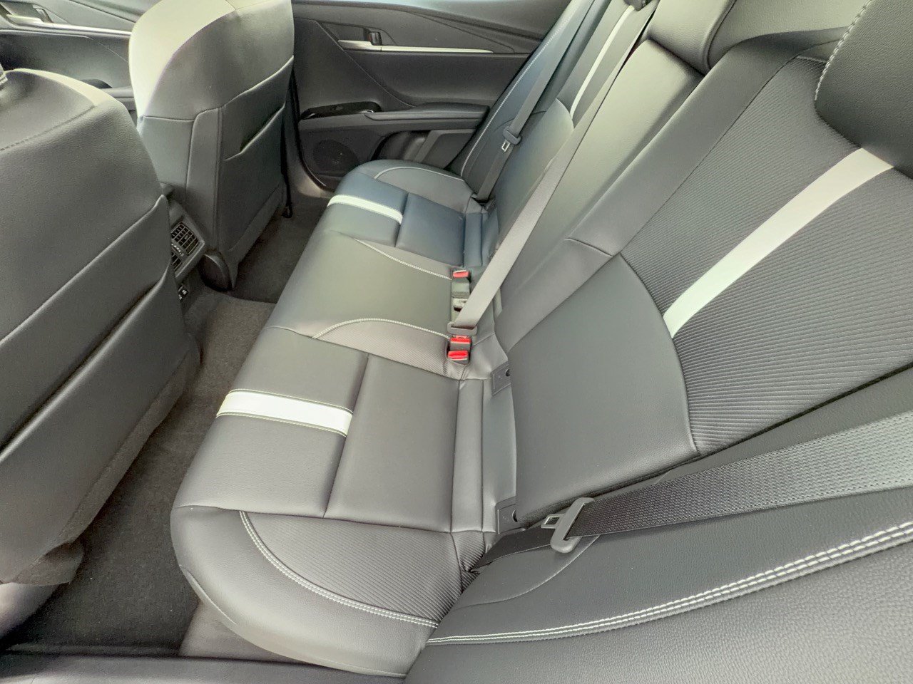 Certified 2026 Toyota Camry SE FWD image 25