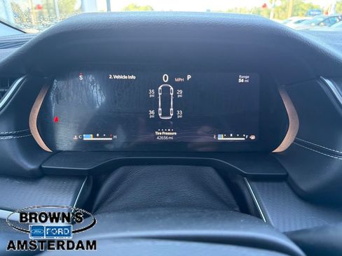 Used 2023 Jeep Grand Cherokee L Laredo AWD/4WD image 11