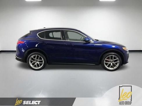 Used 2018 Alfa Romeo Stelvio Ti AWD/4WD image 6