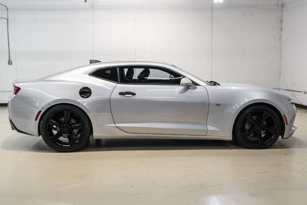Used 2018 Chevrolet Camaro LS RWD image 7