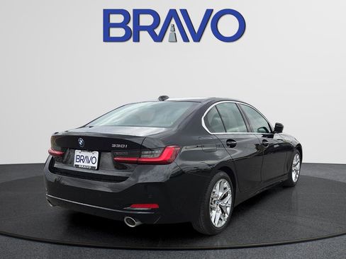 Used 2025 BMW 330i Sedan RWD image 4