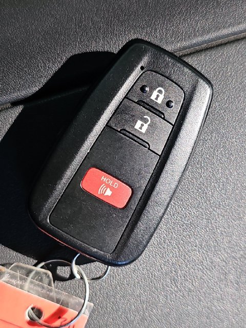 Used 2021 Toyota Highlander L AWD/4WD image 30
