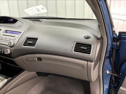 Used 2011 Honda Civic LX image 17