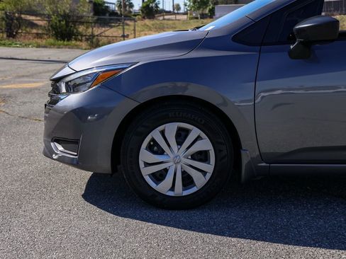 Used 2025 Nissan Versa S w/ Trunk Package image 11