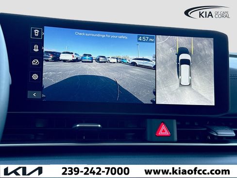 Certified 2025 Kia Carnival SX image 35