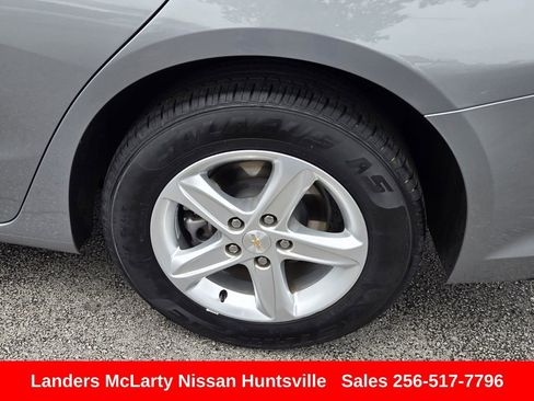 Used 2024 Chevrolet Malibu LT FWD image 12