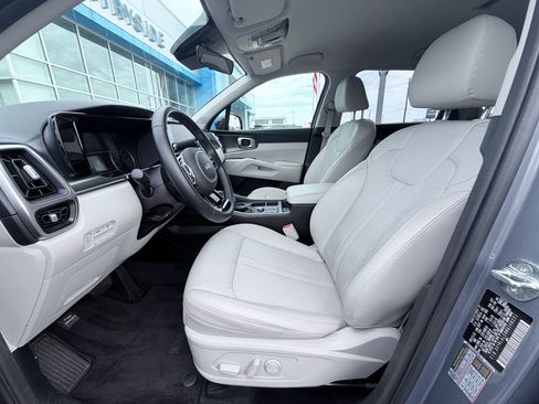 Used 2022 Kia Sorento S FWD image 22