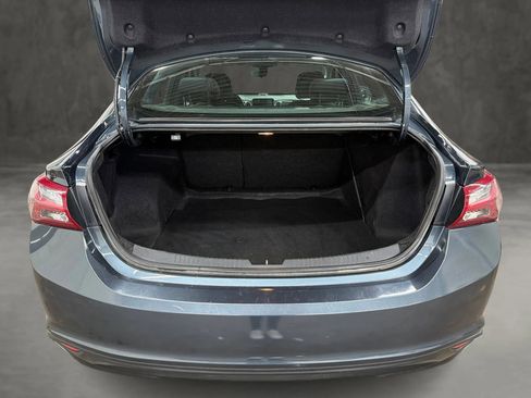 Used 2021 Chevrolet Malibu LT image 10