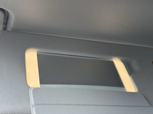 Used 2021 Tesla Model Y Long Range image 34