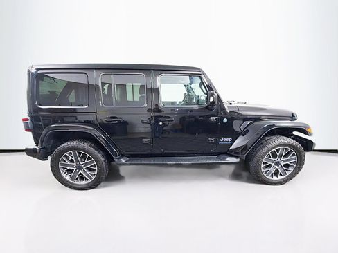 Used 2024 Jeep Wrangler High Altitude AWD/4WD image 8