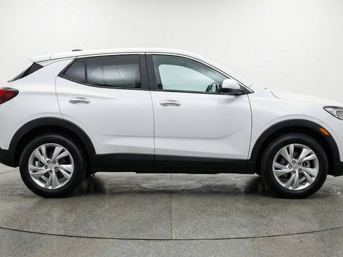 Used 2025 Buick Encore GX Preferred image 11