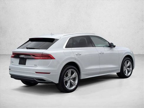 Used 2023 Audi Q8 Premium Plus w/ Premium Plus Package AWD/4WD image 5