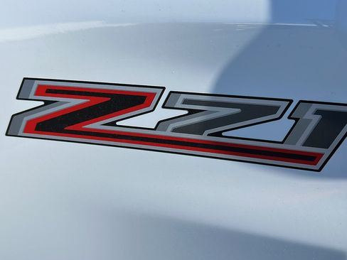 New 2026 Chevrolet Colorado Z71 w/ Technology Package AWD/4WD image 13