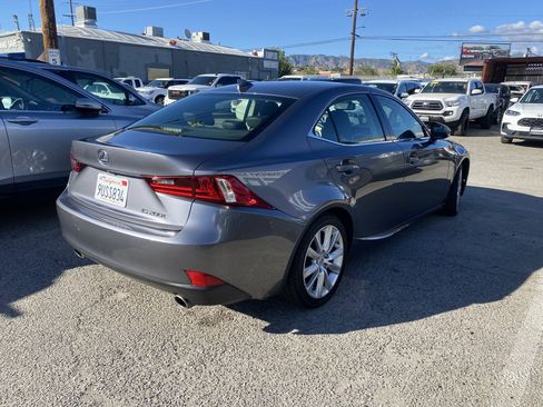 Used 2016 Lexus IS 200t image 5