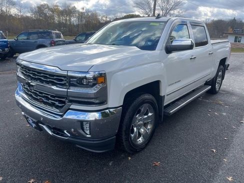 Used 2017 Chevrolet Silverado 1500 LTZ w/ Sport Package image 10