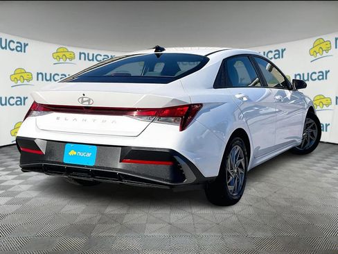 Used 2024 Hyundai Elantra SEL image 6