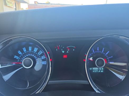 Used 2013 Ford Mustang Coupe w/ V6 Performance Pkg image 18