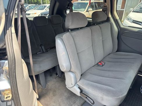 Used 2006 Dodge Grand Caravan SE w/ Popular Equipment Group I FWD image 12