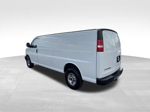 Used 2023 GMC Savana 2500 Extended w/ Driver Convenience Package RWD image 7