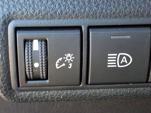 Used 2024 Toyota Corolla LE w/ LE Convenience Package FWD image 24