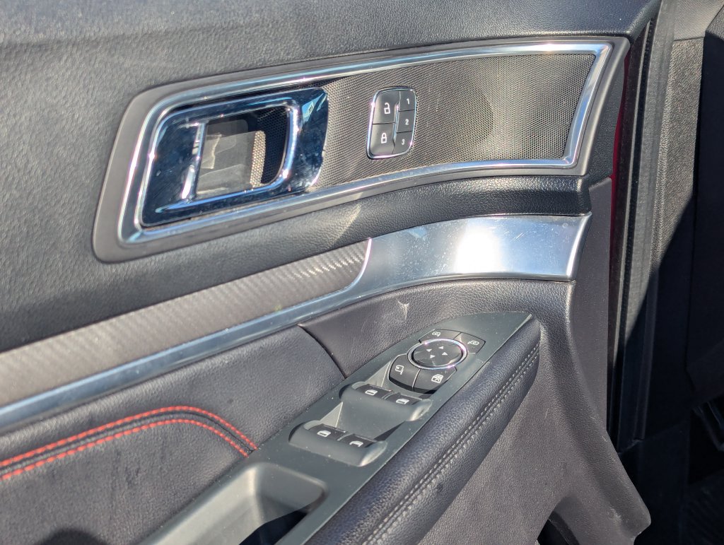 Used 2019 Ford Explorer Sport w/ Equipment Group 401A AWD/4WD image 27