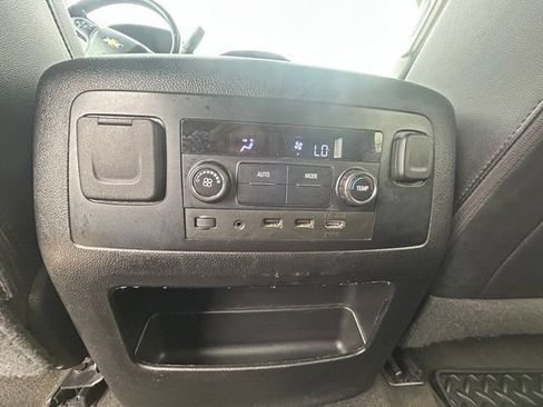 Used 2018 Chevrolet Suburban LT AWD/4WD image 16