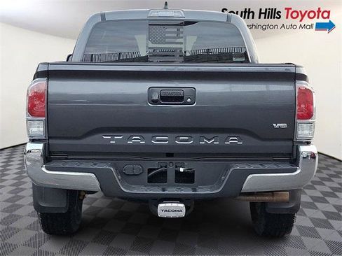 Certified 2022 Toyota Tacoma TRD Off-Road image 5
