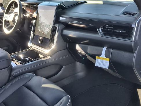 New 2026 GMC Yukon Elevation image 29