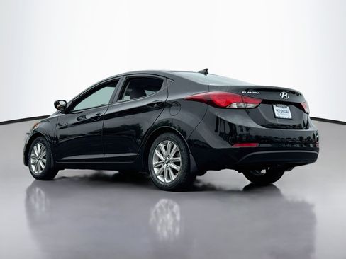 Used 2016 Hyundai Elantra SE w/ Option Group 02 FWD image 5