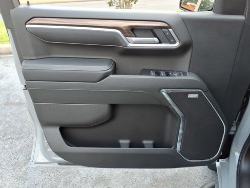 Used 2025 Chevrolet Silverado 1500 RST w/ RST All Star Premium Package AWD/4WD image 7