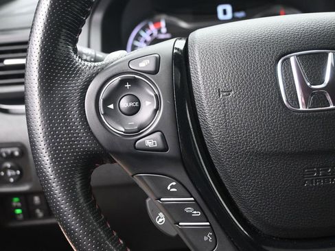 Used 2022 Honda Ridgeline Black Edition image 11