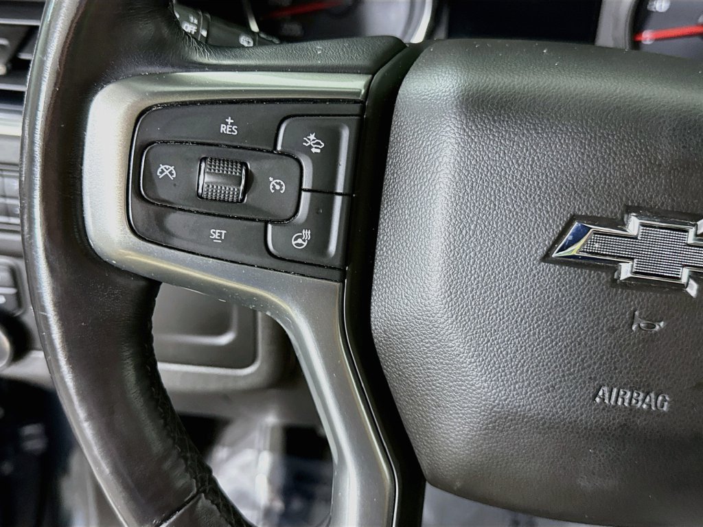 Used 2021 Chevrolet Tahoe Z71 w/ Luxury Package AWD/4WD image 22
