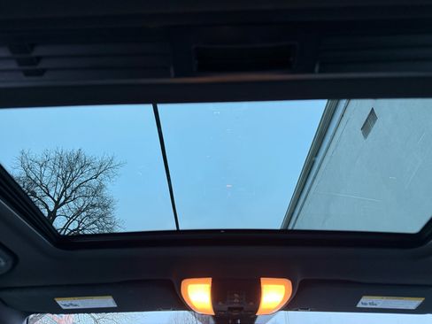 Used 2009 Mercedes-Benz C 63 AMG Sedan image 30