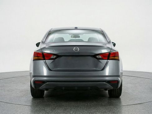 Used 2025 Nissan Altima 2.5 SV image 7