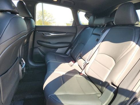 Used 2025 INFINITI QX50 Sport image 12