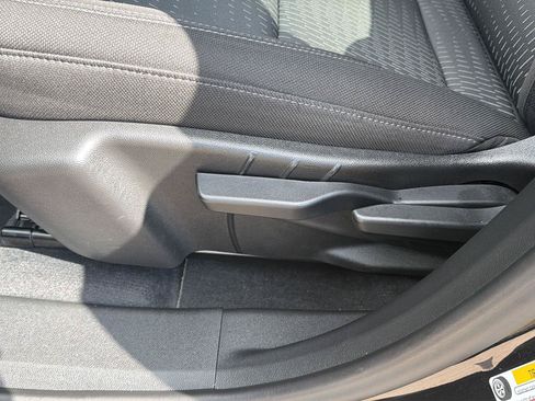 Used 2025 Chevrolet Equinox LT AWD/4WD image 15