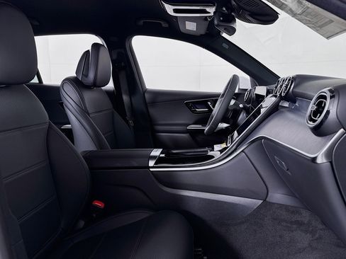 New 2026 Mercedes-Benz GLC 300 image 6