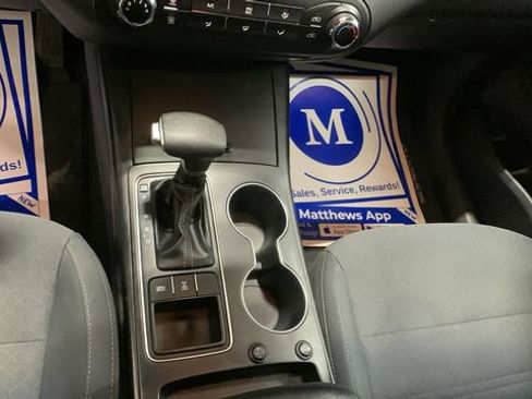 Used 2019 Kia Sorento LX image 9